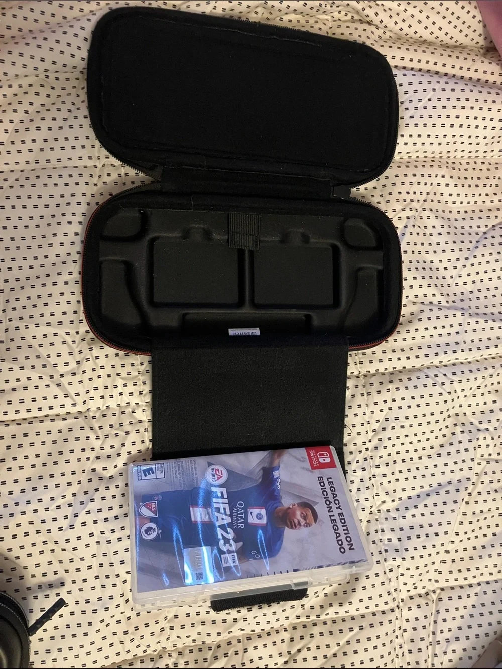 FIFA 23 Game & Nintendo Mario Kart Deluxe Hard Carry Case for Switch